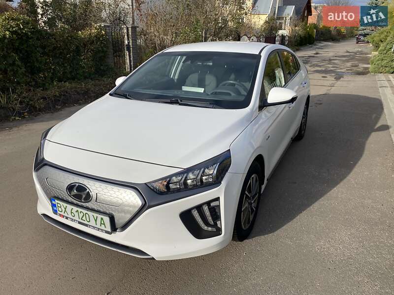 Ліфтбек Hyundai Ioniq