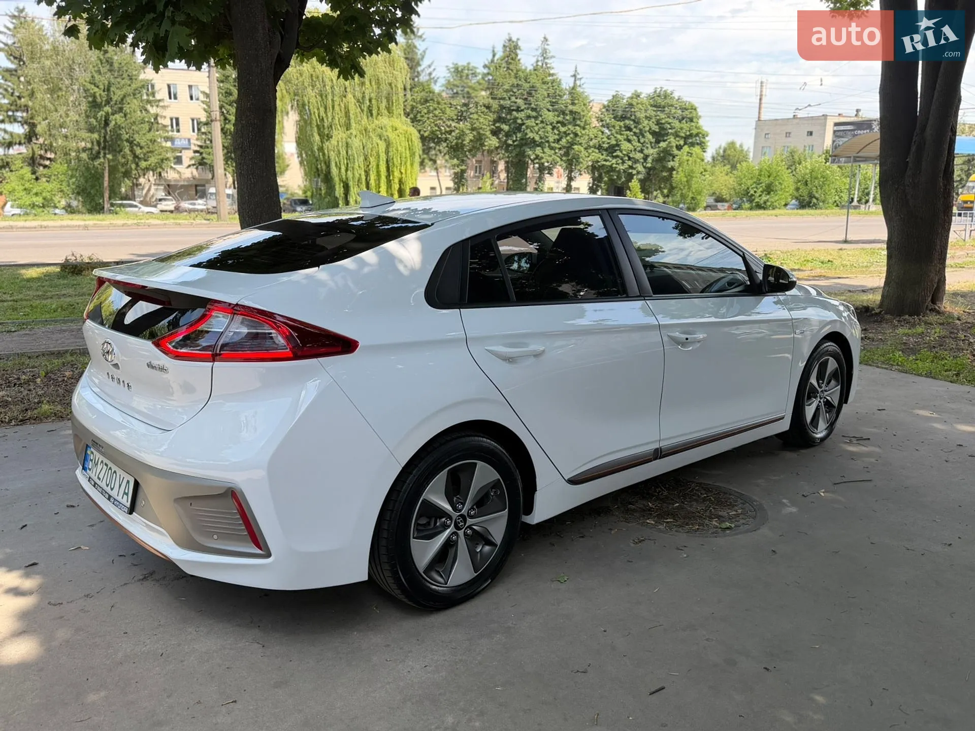 Hyundai Ioniq 2019 VIN KMHC751HFKU044416 фото оголошення 11 з 121