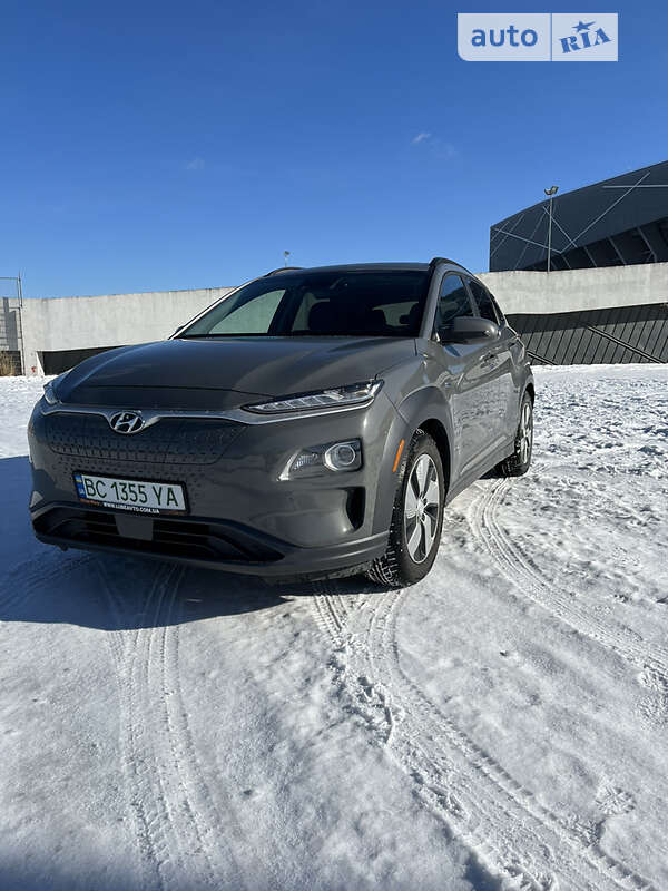 Хэтчбек Hyundai Kona Electric