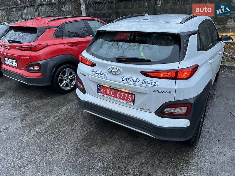 Ліфтбек Hyundai Kona Electric