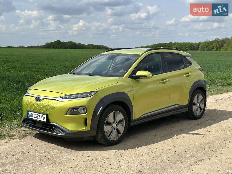 Позашляховик / Кросовер Hyundai Kona