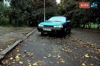 Hyundai Lantra  1992