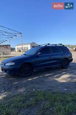 Hyundai Lantra  1996