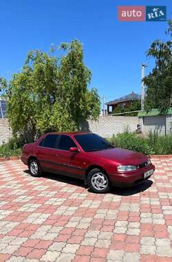 Hyundai Lantra  1993