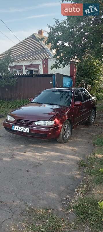 Седан Hyundai Lantra