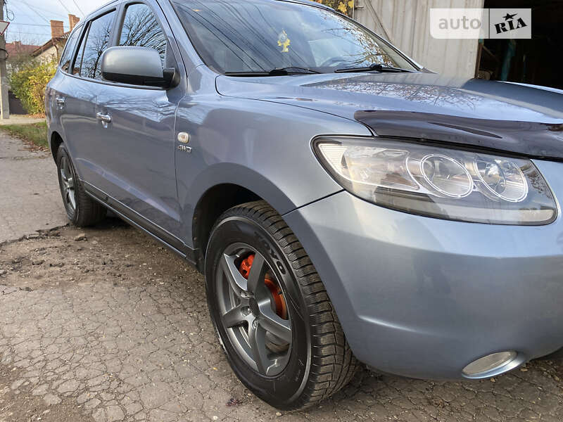 Hyundai Santa FE 2006 року в Чернівцях