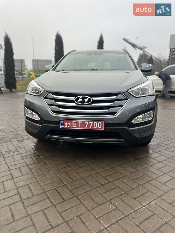 Hyundai Santa FE 2013 року в Рівному