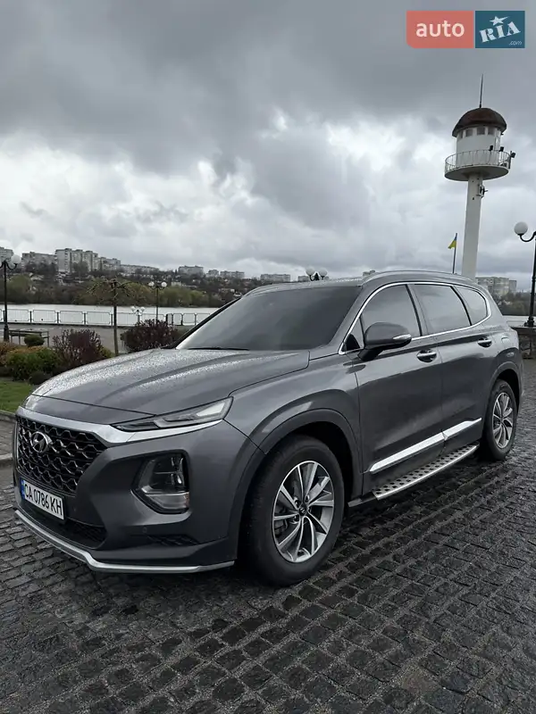 Hyundai Santa FE