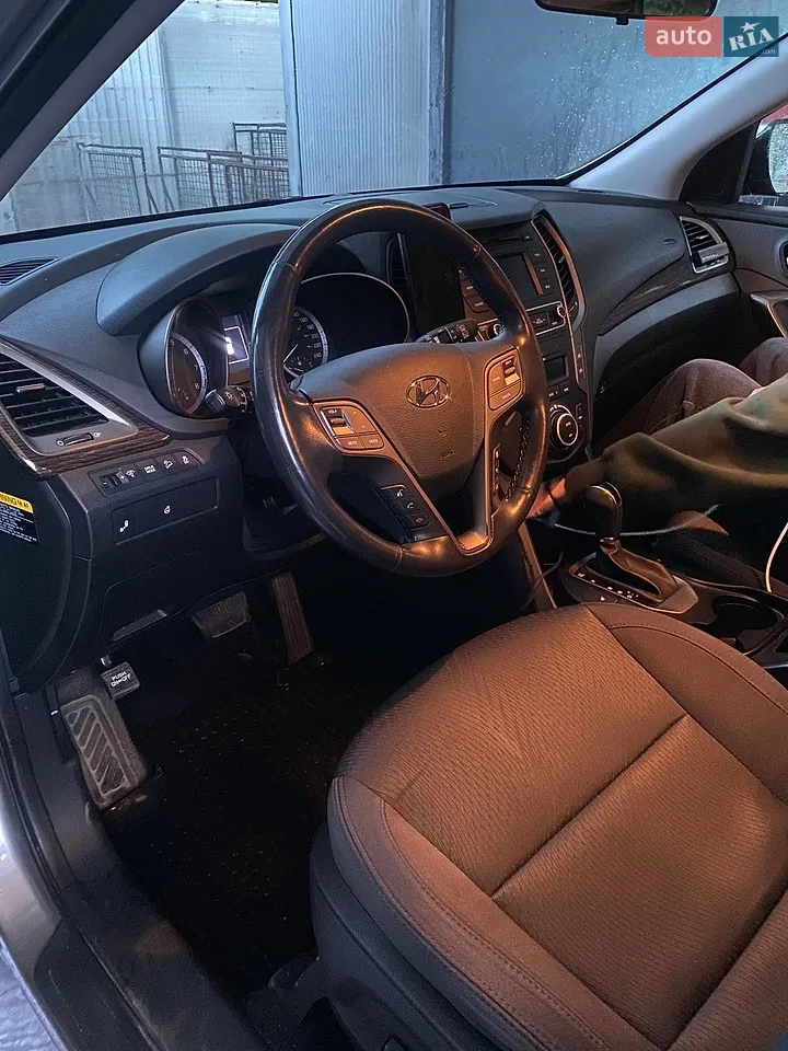 2016 Hyundai Santa Fe - мініатюра 4