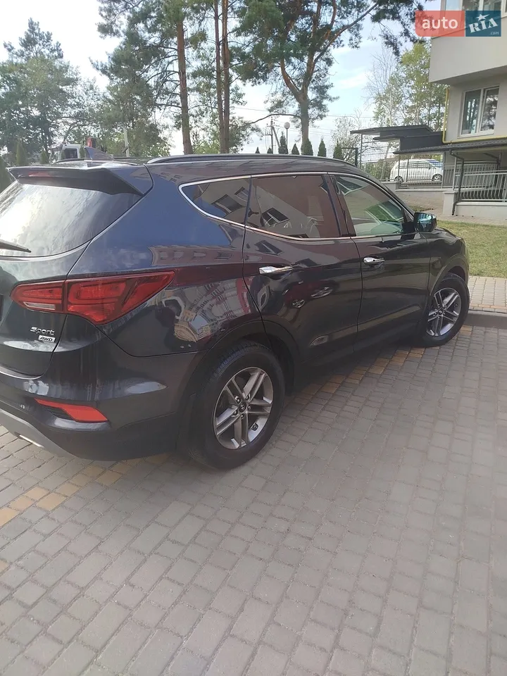 2017 Hyundai Santa Fe - мініатюра 3
