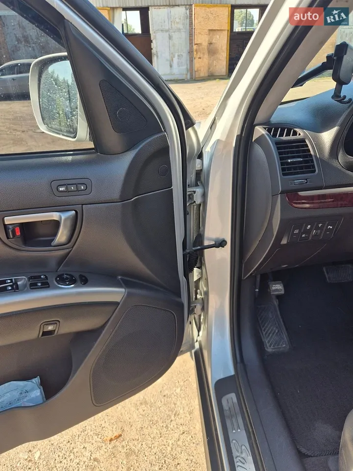 2010 Hyundai Santa Fe - мініатюра 5
