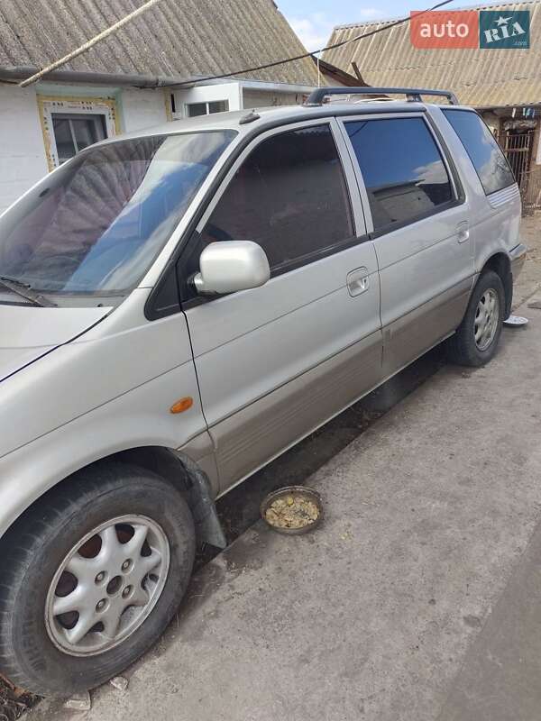 Минивэн Hyundai Santamo