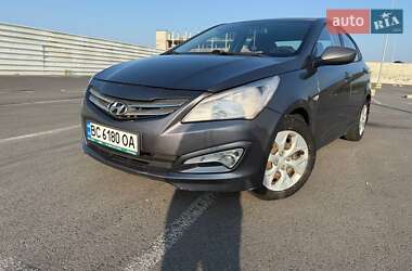 Hyundai Solaris  2015