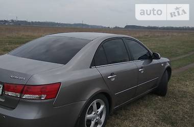 Hyundai Sonata  2006