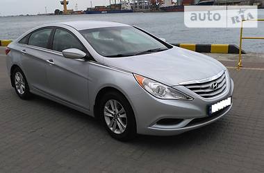 Hyundai Sonata  2012