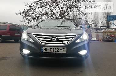 Hyundai Sonata Official  2010