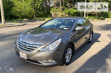 Hyundai Sonata  2012