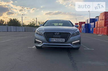 Hyundai Sonata Plug in Hybrid 2015