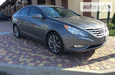 Hyundai Sonata  2012