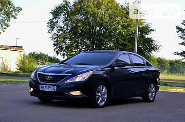 Hyundai Sonata  2013