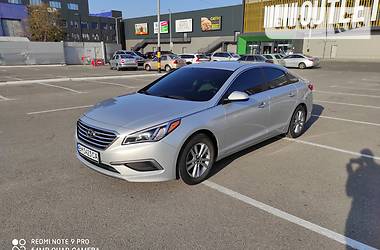 Hyundai Sonata  2017