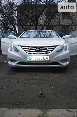 Hyundai Sonata L 2013