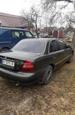 Hyundai Sonata  1998