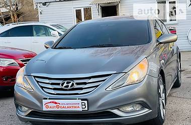 Hyundai Sonata  2013