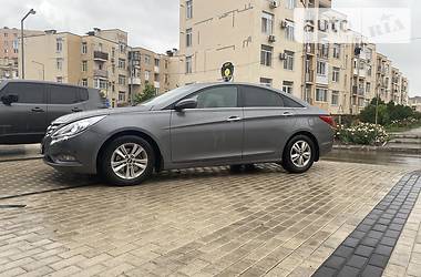 Hyundai Sonata  2012