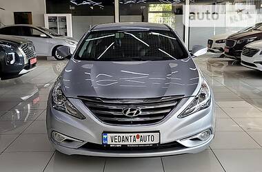 Hyundai Sonata  2013