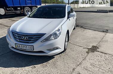 Hyundai Sonata Premium 2011