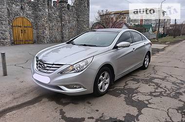 Hyundai Sonata  2011