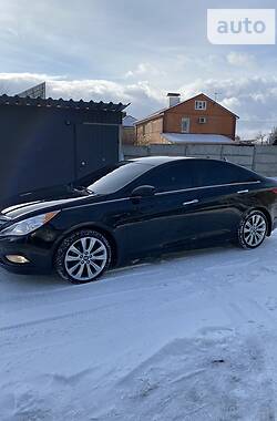 Hyundai Sonata  2013