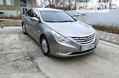 Hyundai Sonata  2011