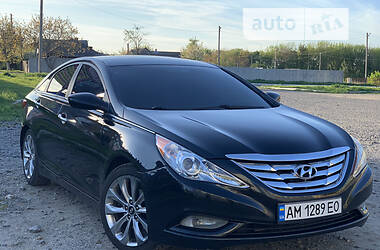 Hyundai Sonata  2013