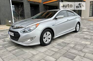 Hyundai Sonata  2012