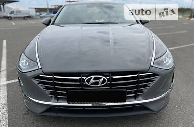 Hyundai Sonata  2020