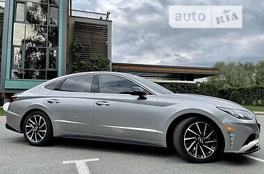 Hyundai Sonata  2020