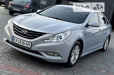 Hyundai Sonata  2013