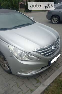 Hyundai Sonata  2013