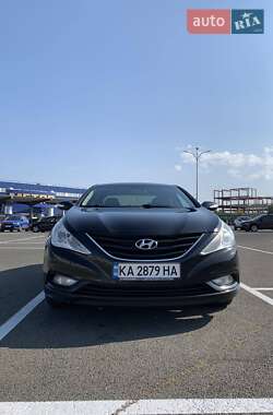 Hyundai Sonata 2010
