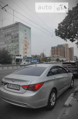 Hyundai Sonata  2013
