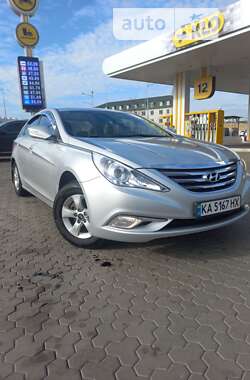 Hyundai Sonata 2013