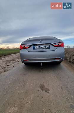 Hyundai Sonata  2013