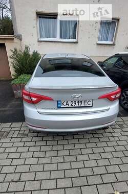 Hyundai Sonata  2015