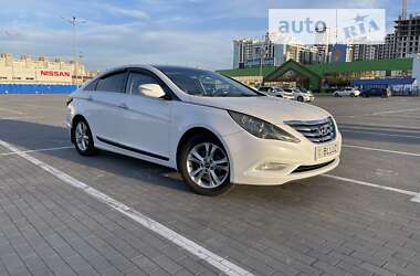 Hyundai Sonata  2010