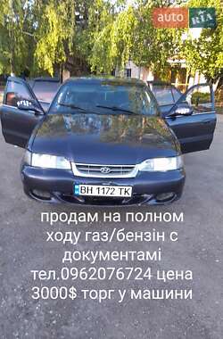Hyundai Sonata  1995