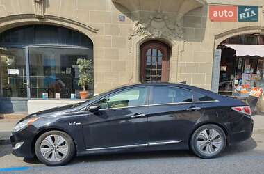 Hyundai Sonata  2013