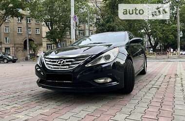 Hyundai Sonata  2010