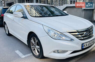 Hyundai Sonata  2011